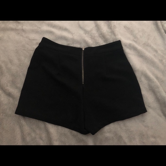 Mini black skort - Picture 3 of 3